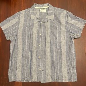 REI Mens XL Blue and White Striped Button Down Shirt
